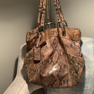 B. Makowsky Snake skin leather LARGE purse